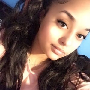 Meet your Posher, Krystal
